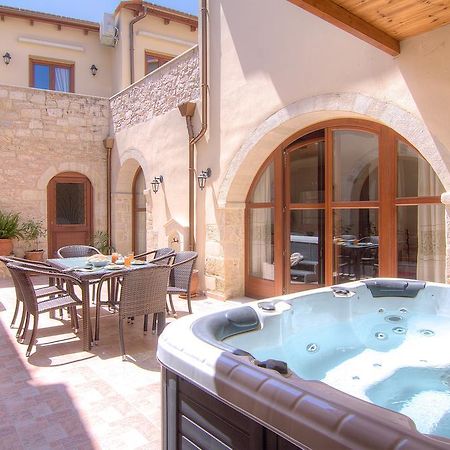 Askoutsi Manor, A Natural Tranquil Retreat, By Thinkvilla Agios Ioannis  Buitenkant foto