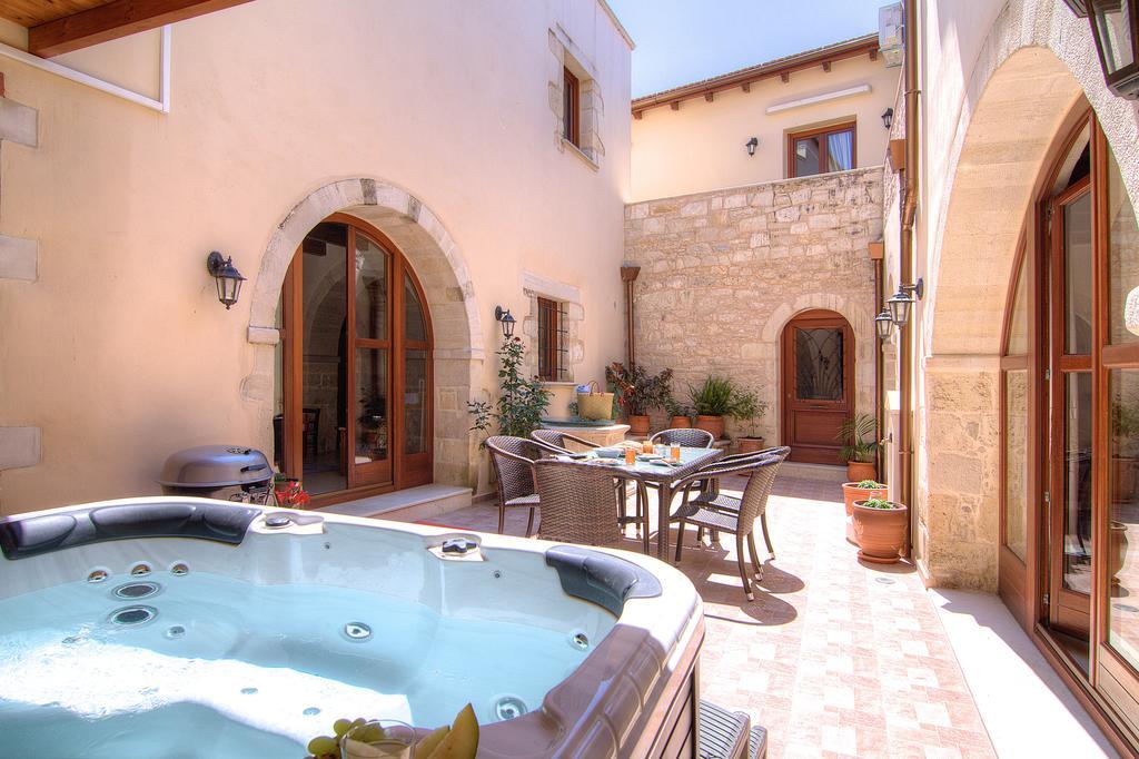 Askoutsi Manor, A Natural Tranquil Retreat, By Thinkvilla Agios Ioannis  Buitenkant foto