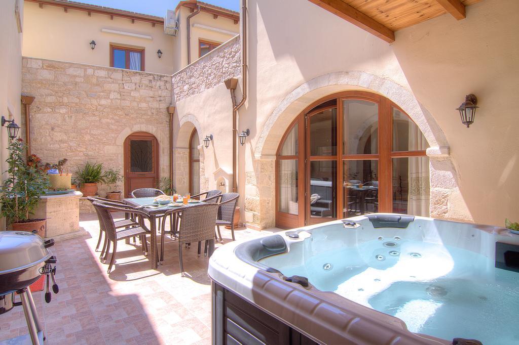 Askoutsi Manor, A Natural Tranquil Retreat, By Thinkvilla Agios Ioannis  Buitenkant foto