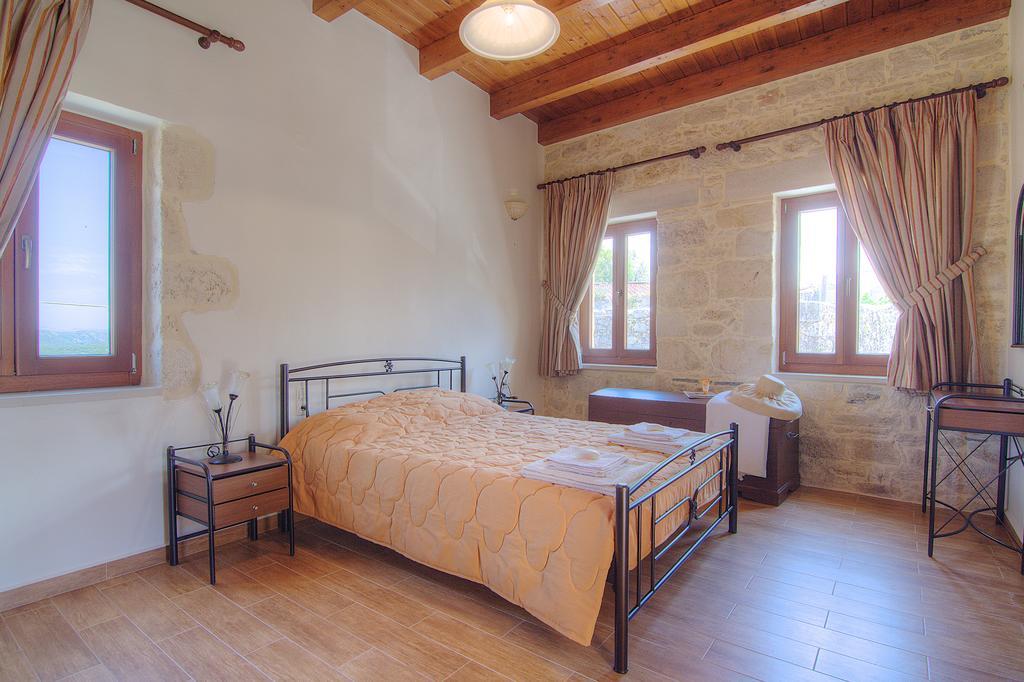 Askoutsi Manor, A Natural Tranquil Retreat, By Thinkvilla Agios Ioannis  Buitenkant foto